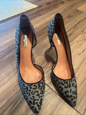 Halogen Gray and Black Leopard Print D'Orsay Pointed Heels